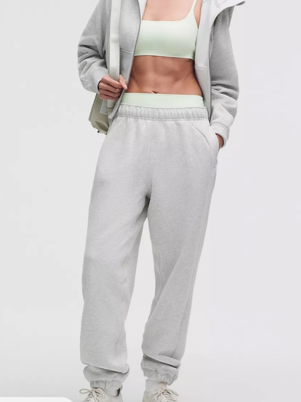 Scuba Mid-Rise Oversized Jogger 4